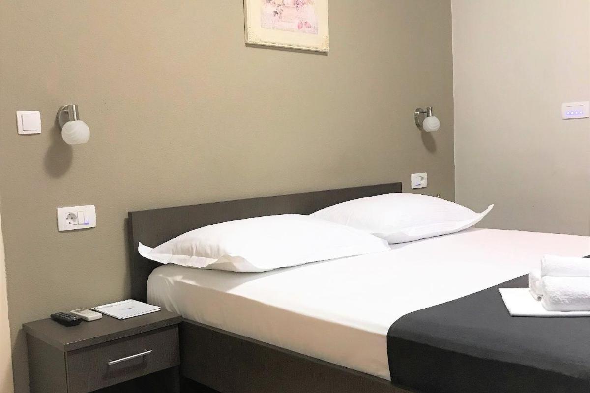Berulia Rooms Brela Extérieur photo